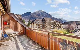 Sunny Duplex W Balcony And Parking 5 Min From The Lake In Annecy - Welkeys